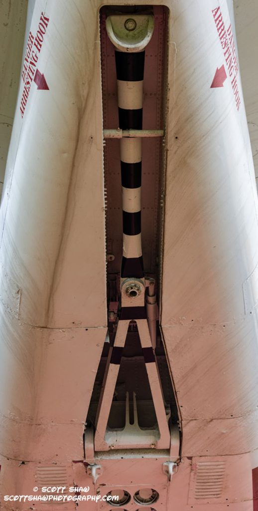 Tail-Hook