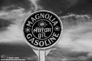 Magnolia-Gas-Sign